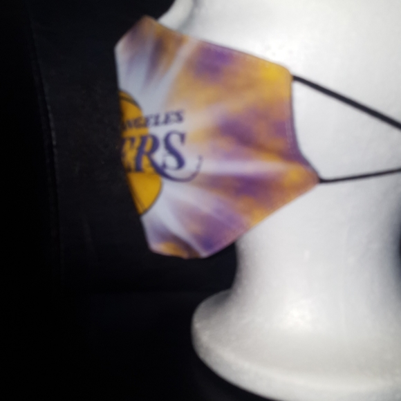 💜NEW Los Angeles Lakers Face Mask💜 - Picture 3 of 6
